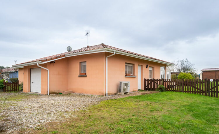 Maison Pomarez 4 pièce(s) 130 m2 1