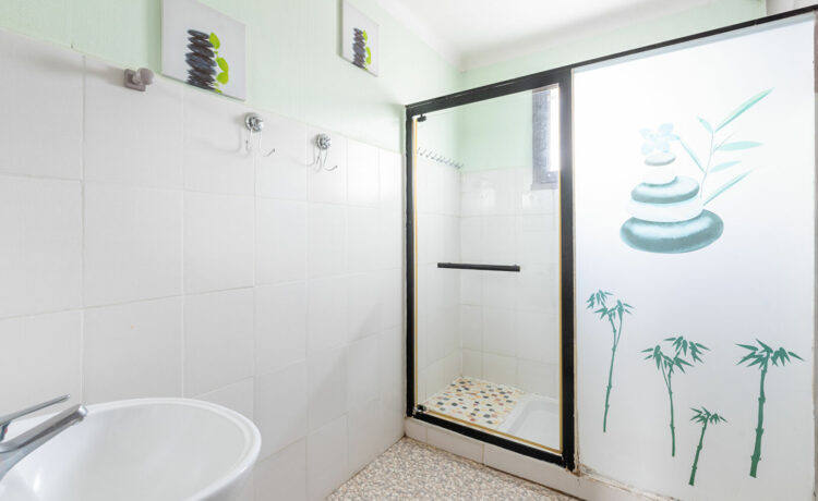 Maison 6 pièces 228m²