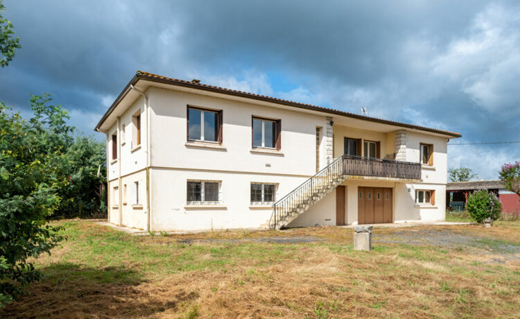 Maison 6 pièces 228m²