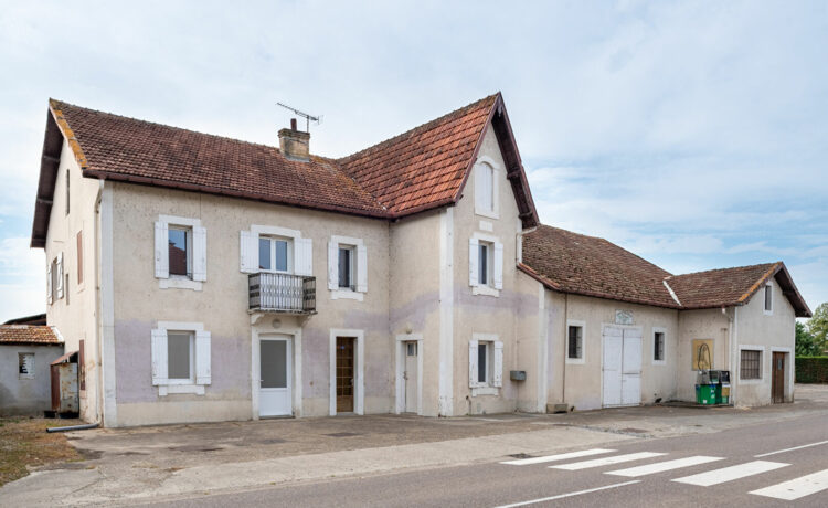 Maison Castel Sarrazin 8 pièce(s) 258 m2