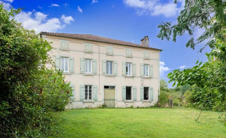 Maison Hagetmau 9 pièce(s) 255 m2 1