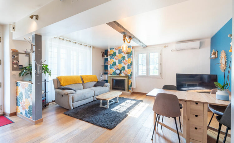 Maison 9 pièce(s) 212 m2 1