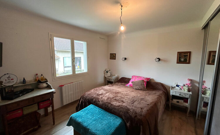 Maison 7 pièce(s) 186 m2 2