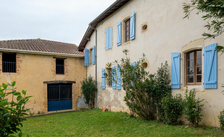 Maison de Caractère au Charme Authentique - Une Opportunité Rare 2