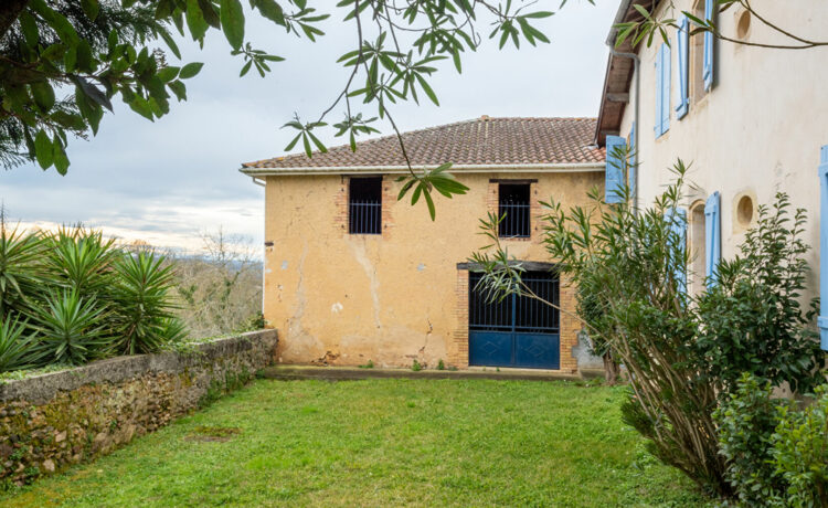 Maison de Caractère au Charme Authentique - Une Opportunité Rare