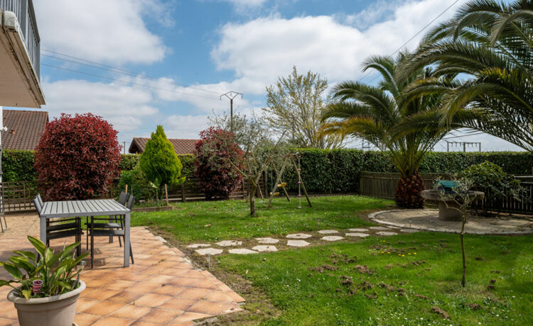 Maison Hagetmau 7 pièce(s) 157 m2