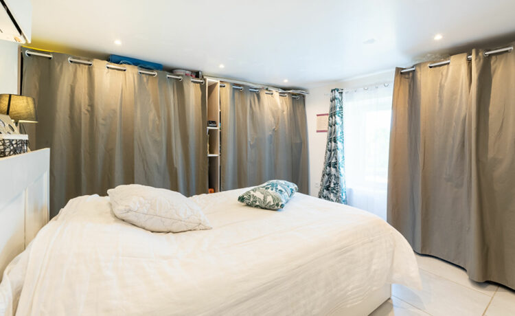 Maison 9 pièce(s) 340 m2