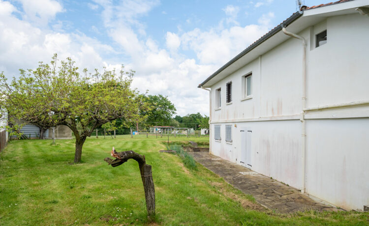 Maison 6 pièce(s) 160 m2