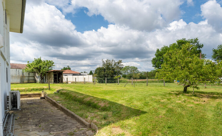Maison 6 pièce(s) 160 m2