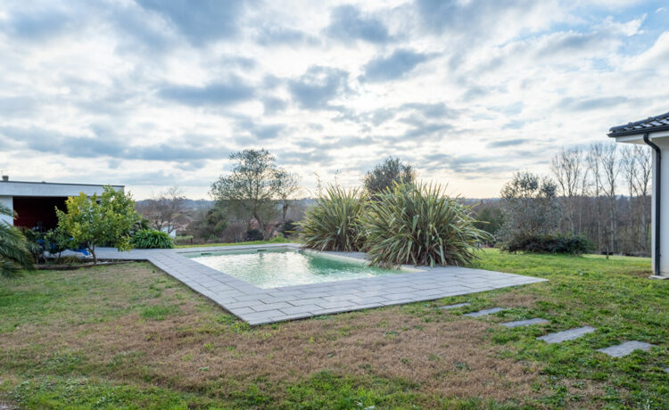 Maison Mouscardès 6 pièce(s) 150 m2