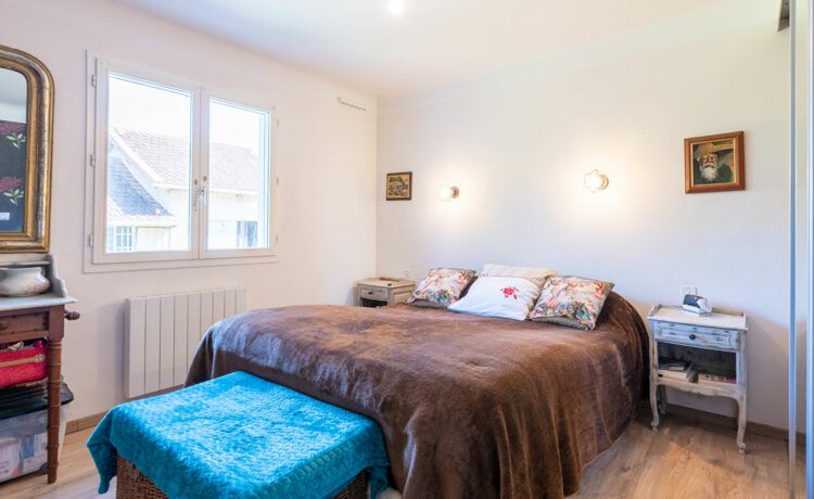 Maison 7 pièce(s) 186 m2
