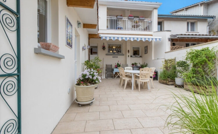 Maison Hagetmau 5 pièce(s) 97.35 m2 1