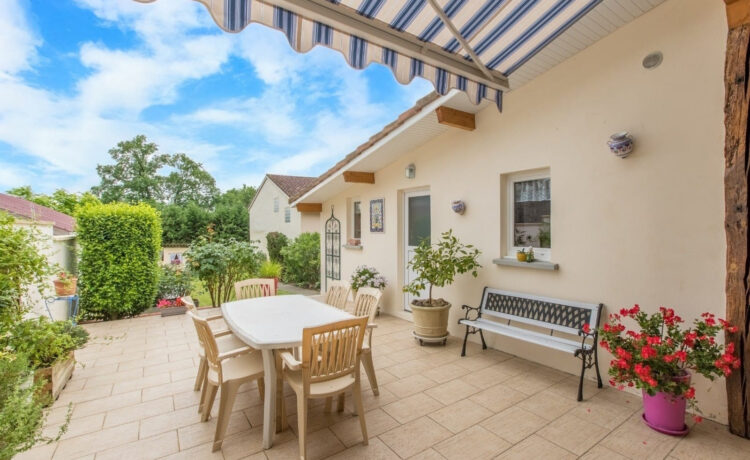Maison Hagetmau 5 pièce(s) 97.35 m2 2