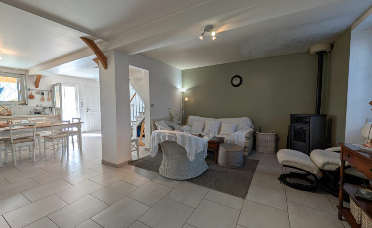 Maison Hagetmau 5 pièce(s) 97.35 m2