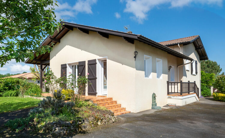 Maison Amou 5 pièce(s) 120 m2 2