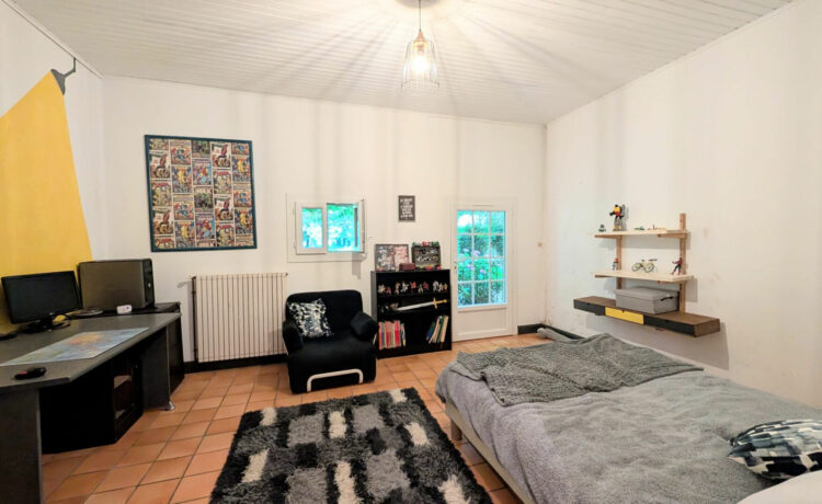 Maison 12 pièce(s) 461 m2 2