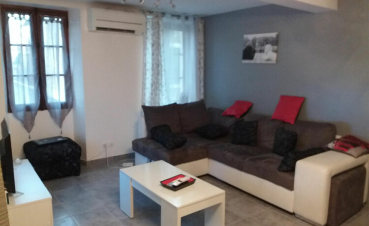 Maison 2 chambres + 1 bureau 1