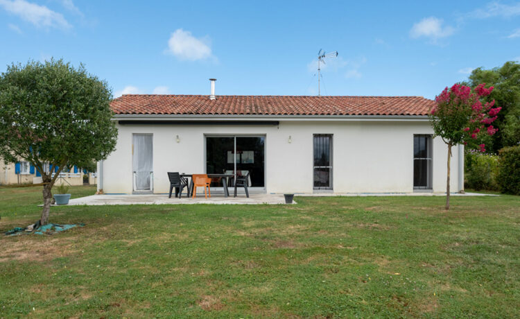 Maison 5 pièce(s) 111.8 m2 1