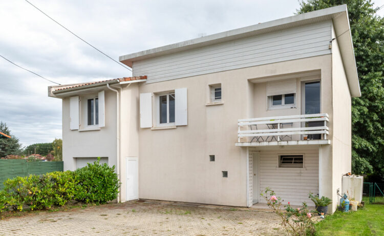 Maison Hagetmau 6 pièce(s) 114m2 1