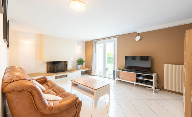 Maison Hagetmau 6 pièce(s) 114m2 2